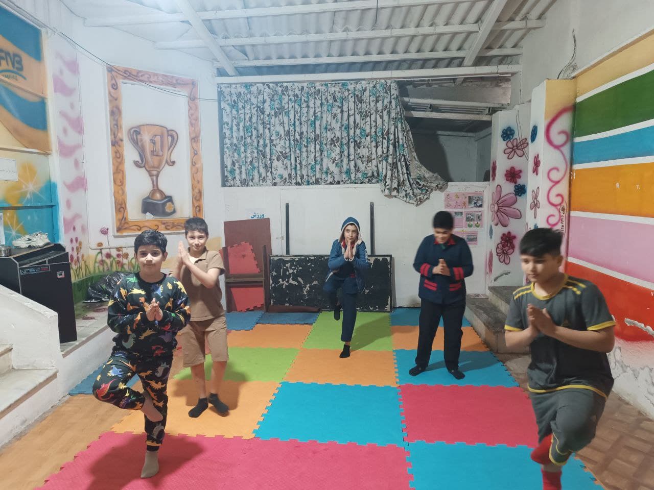 تمرینات تعادلی پسران پایه سوم تا ششم